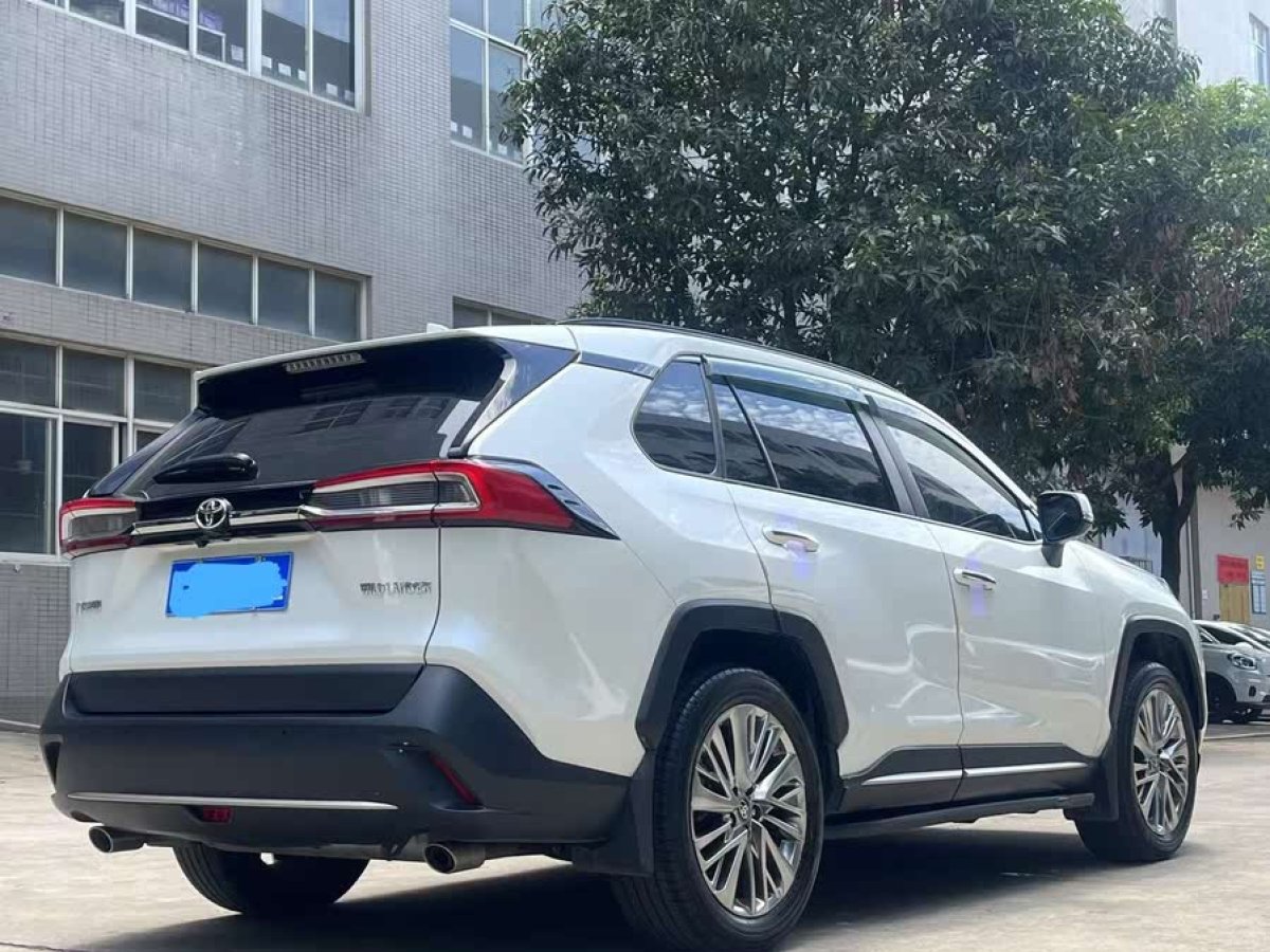 豐田 威蘭達  2022款 2.0L CVT兩驅(qū)尊貴版圖片