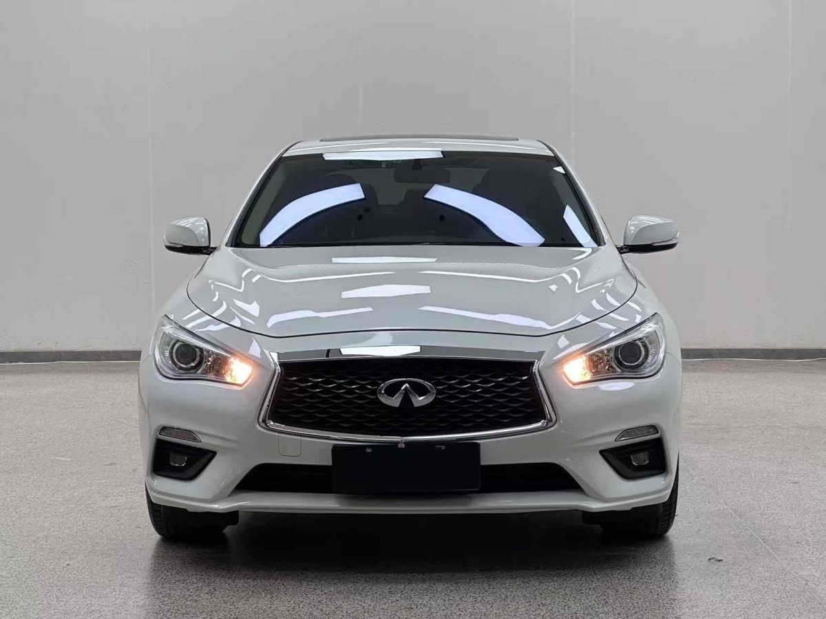 英菲尼迪 Q50L  2018款  2.0T 舒適版 國(guó)VI圖片