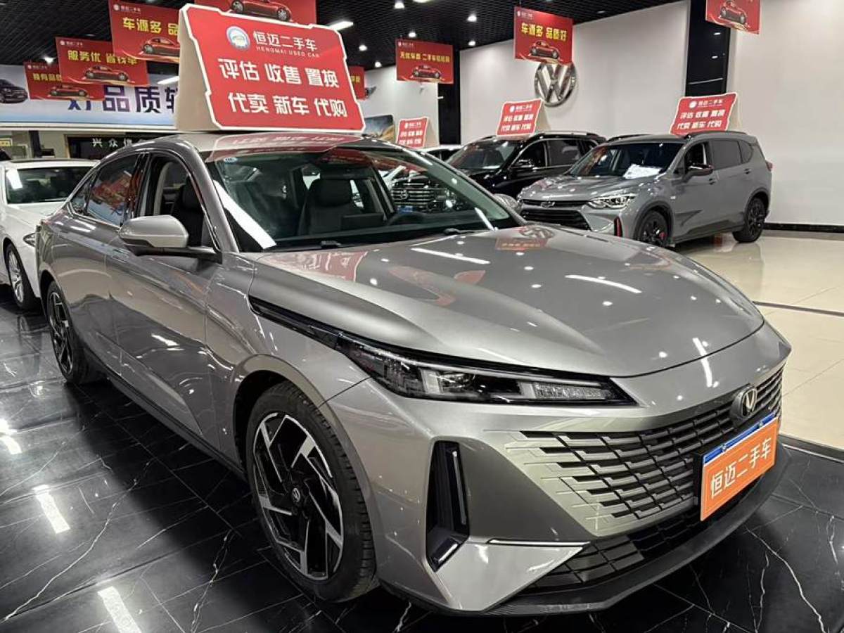 長(zhǎng)安 逸達(dá)  2023款 藍(lán)鯨NE 1.5T GDI DCT旗艦型圖片