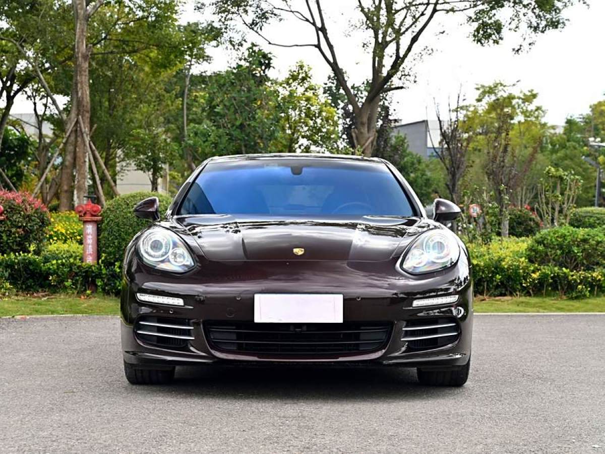 2014年9月保時(shí)捷 Panamera  2014款 Panamera 4 Executive 3.0T