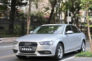 奥迪A4L 奥迪 35 TFSI 自动舒适型