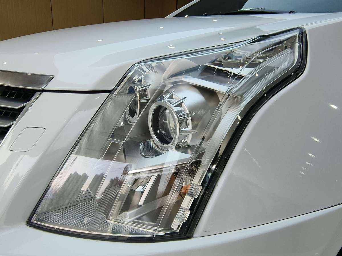 凱迪拉克 SRX  2014款 3.0L 豪華型圖片