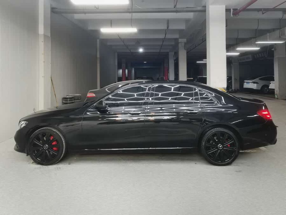 奔馳 奔馳E級  2019款 改款 E 300 L 豪華型圖片