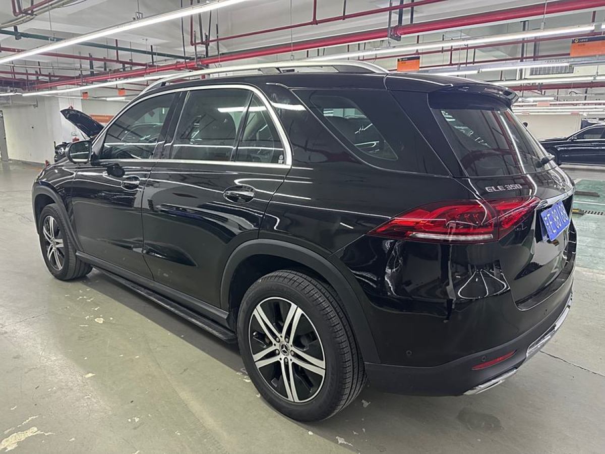 奔馳 奔馳GLE  2020款 改款 GLE 350 4MATIC 時(shí)尚型圖片