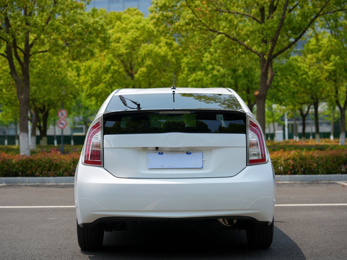 豐田 普銳斯  2012款 1.8L 豪華版圖片