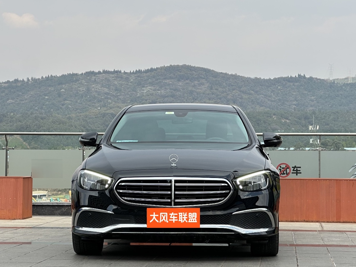 奔馳 奔馳E級(jí)  2021款 改款 E 300 L 時(shí)尚型圖片