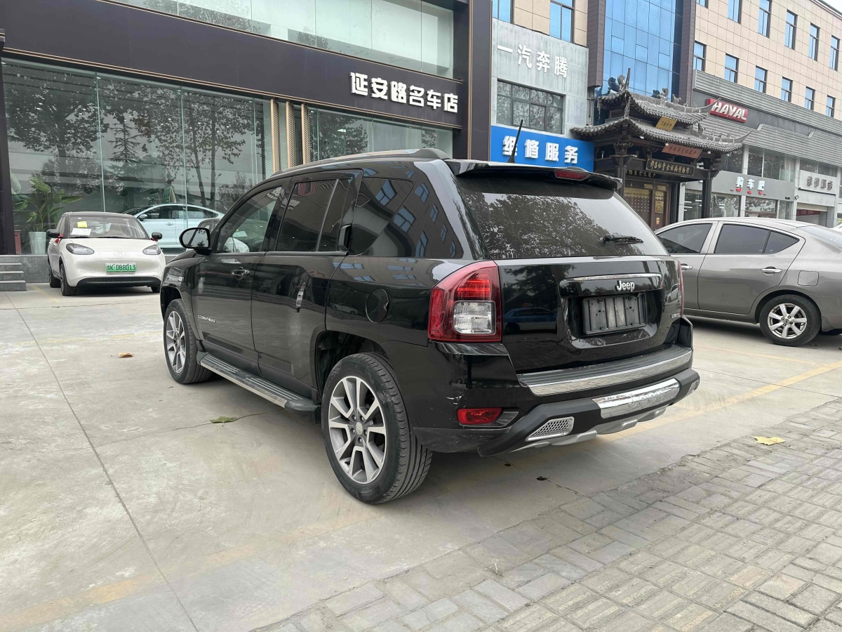 Jeep 指南者  2014款 2.0L 兩驅(qū)豪華版圖片