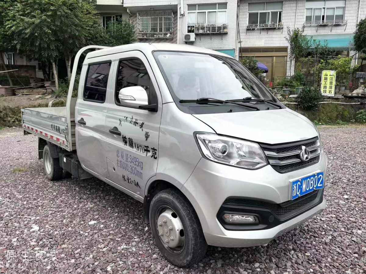 長安跨越 跨越王X3  2021款 1.6L標(biāo)準(zhǔn)型CNG單排單后輪3200mm貨箱DAM16KRC圖片