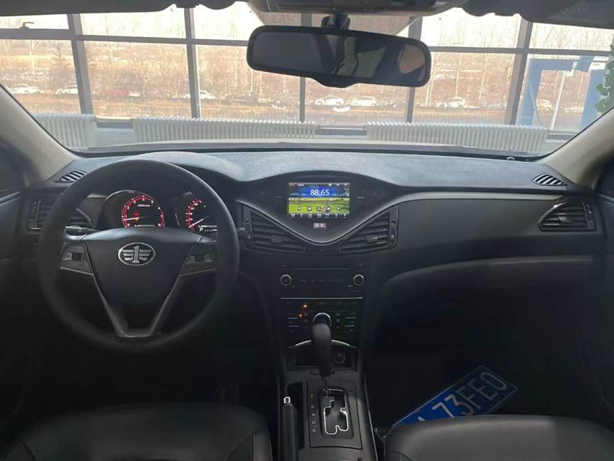 奔騰 B70  2014款 2.0L 自動豪華型圖片