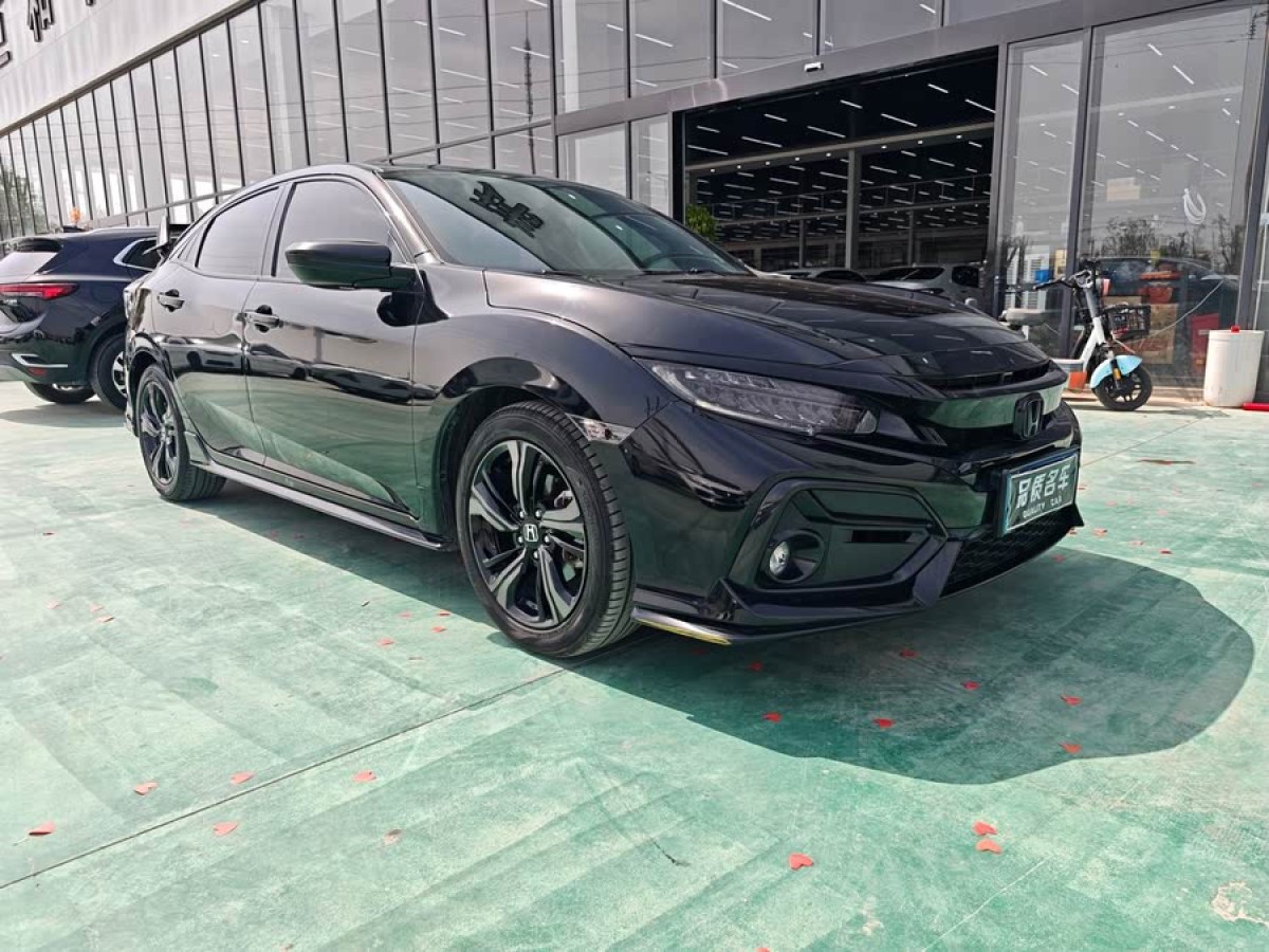 本田 思域  2021款 HATCHBACK 220TURBO CVT潮酷控圖片