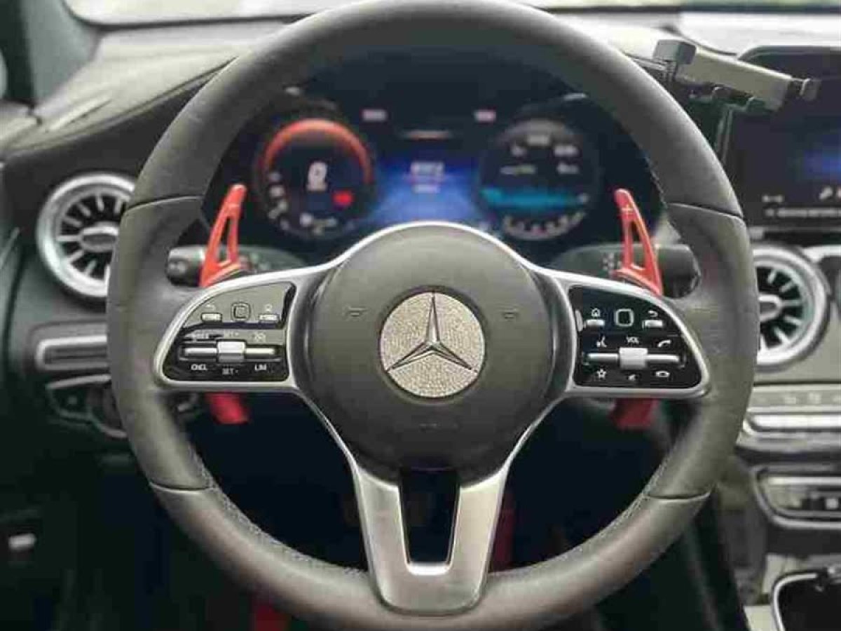 奔馳 奔馳GLC  2018款 改款 GLC 260 4MATIC 動感型圖片