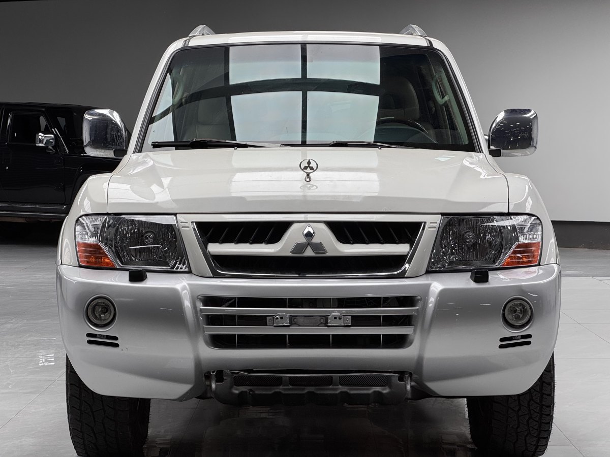 2008年6月三菱 帕杰羅  2006款 3.8L AT GLS