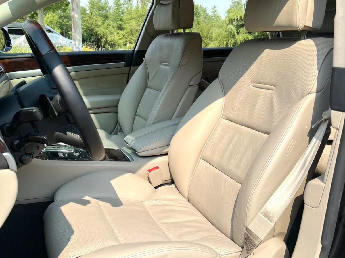 奧迪 奧迪A8  2008款 A8L 3.2 FSI標(biāo)準(zhǔn)型圖片
