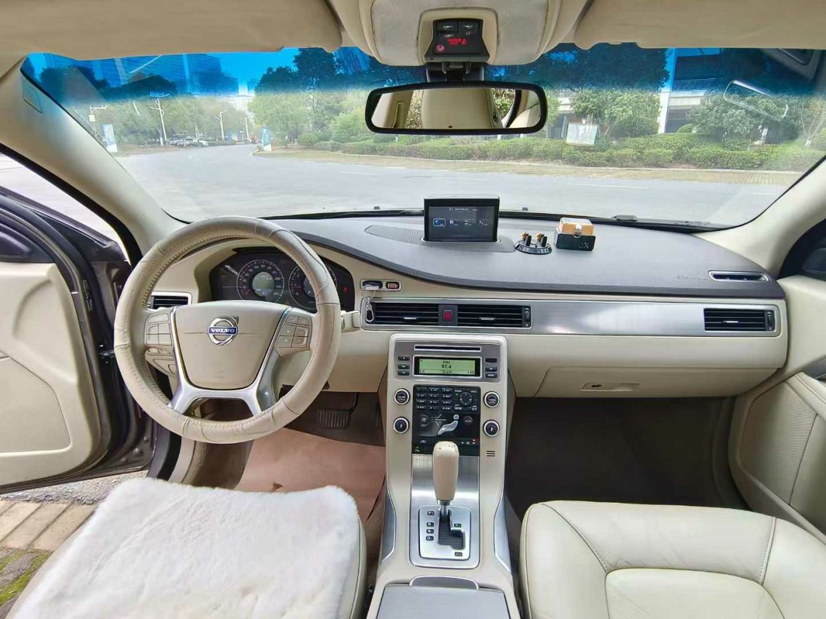 沃爾沃 S40  2010款 2.0L 自動(dòng)智尊版圖片