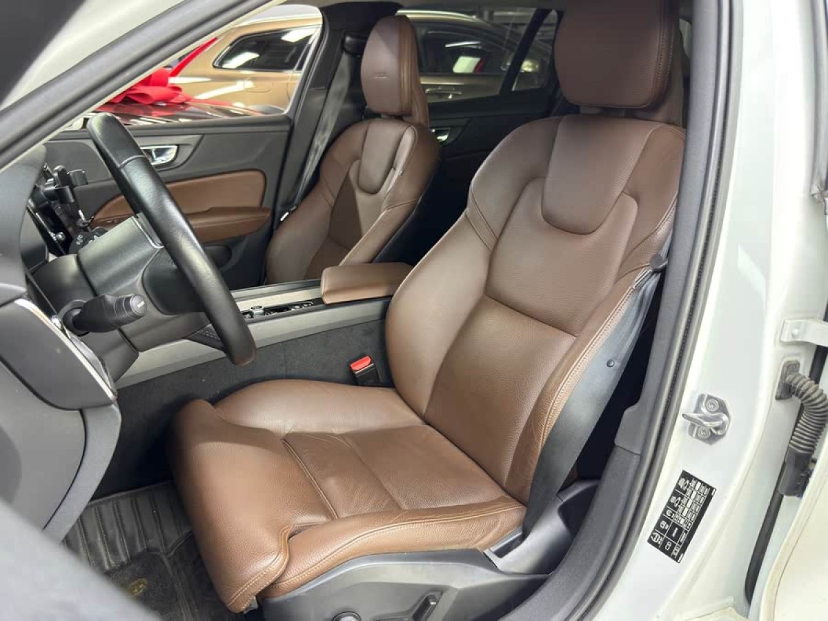 沃爾沃 V60  2020款 T5 智遠豪華版圖片