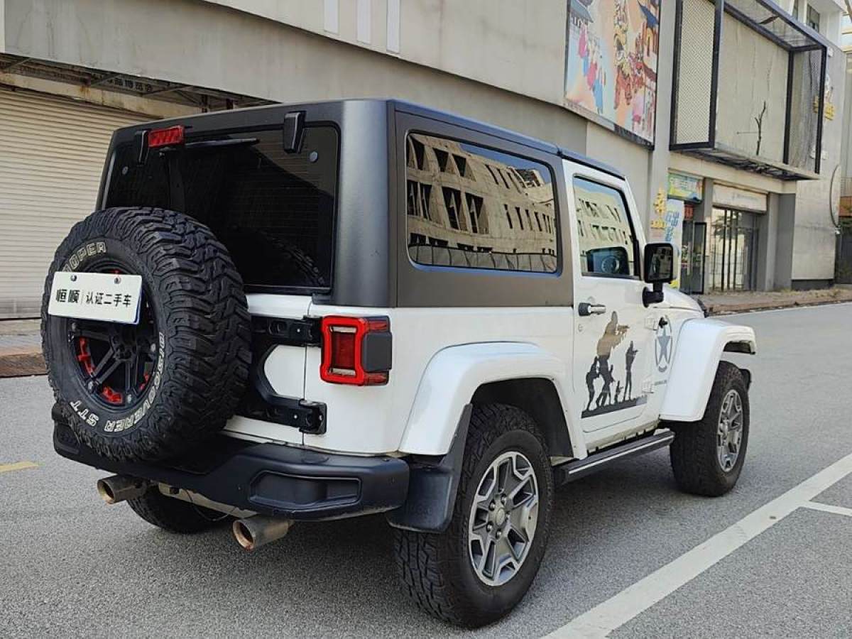 2015年1月Jeep 牧馬人  2013款 3.6L Sahara 兩門版