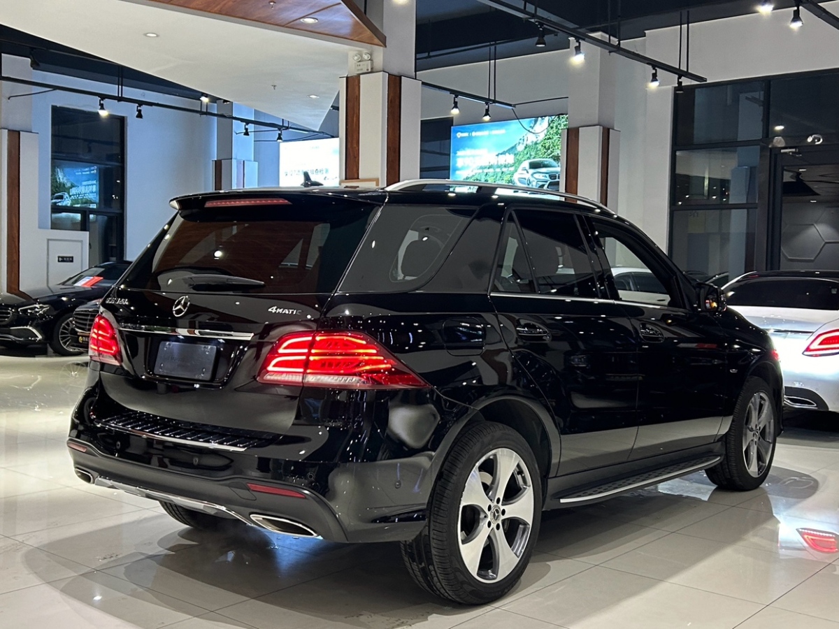 奔馳 奔馳GLE  2019款 GLE 320 4MATIC 豪華型臻藏版圖片