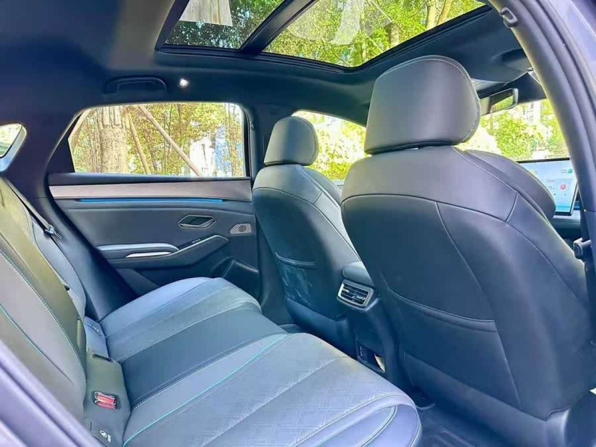 比亞迪 秦L  2024款 DM-i 120KM卓越型圖片