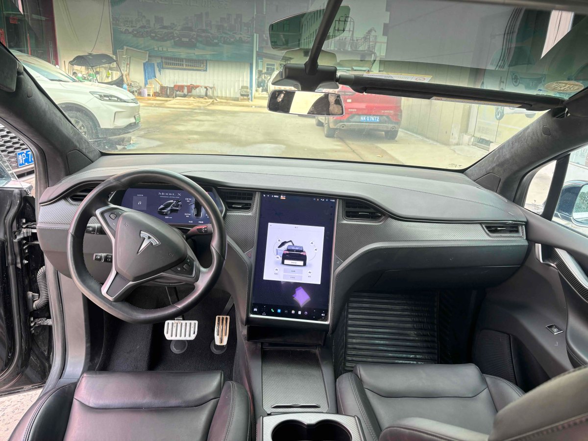 特斯拉 Model X  2020款 長(zhǎng)續(xù)航升級(jí)版圖片