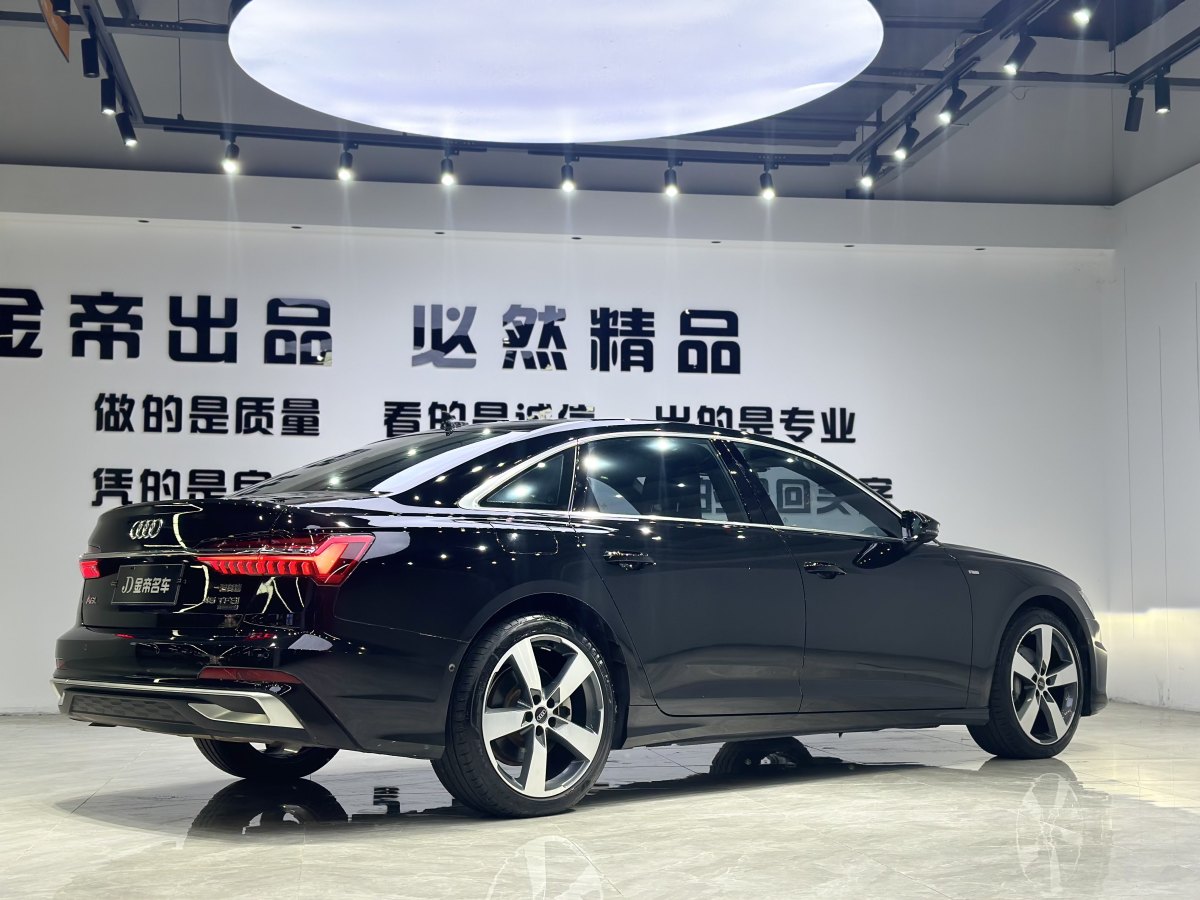 奧迪 奧迪A6L  2023款 改款 45 TFSI quattro 臻選動(dòng)感型圖片