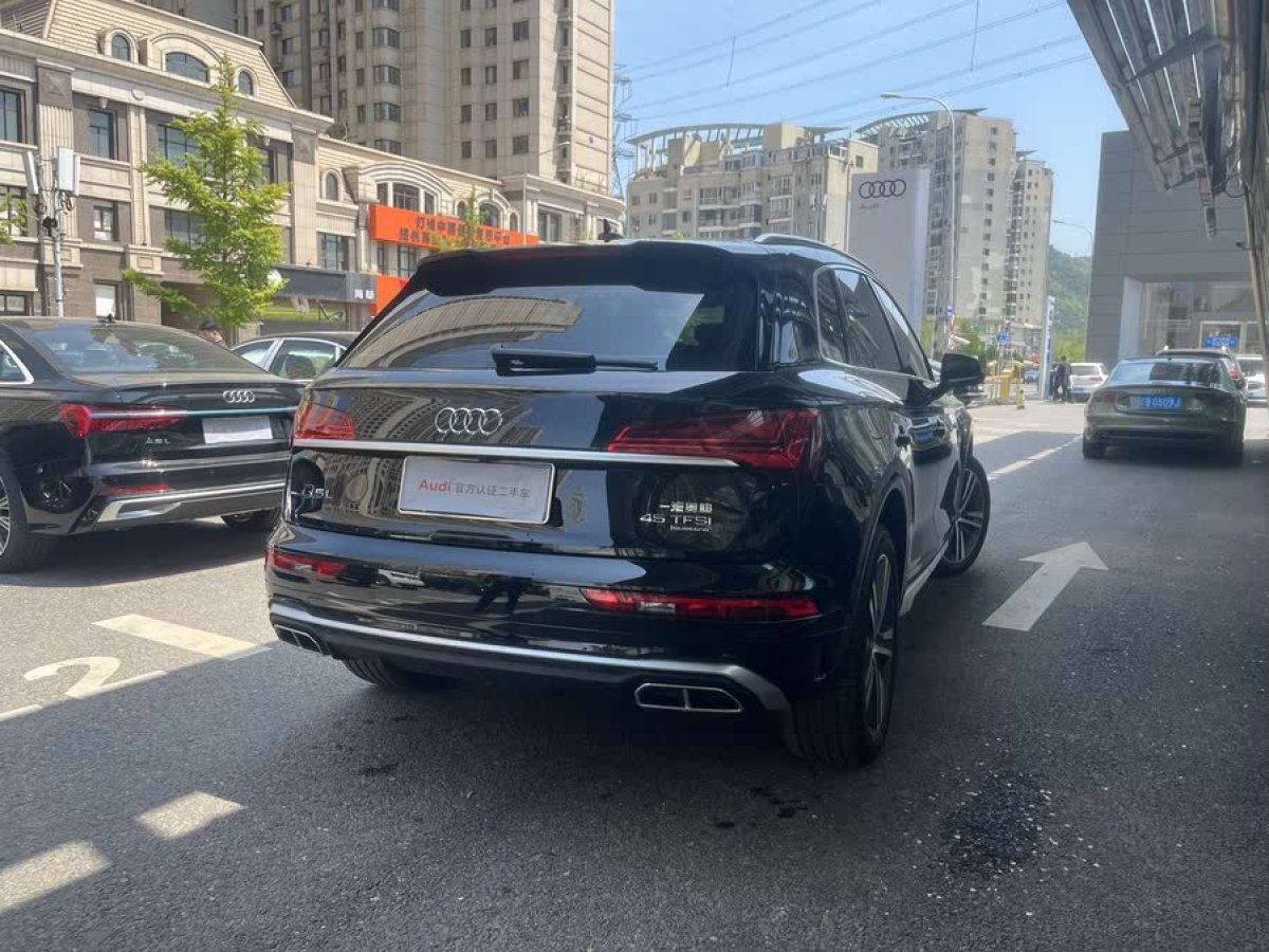 奧迪 奧迪Q5L  2022款 改款 45T 豪華動(dòng)感型圖片