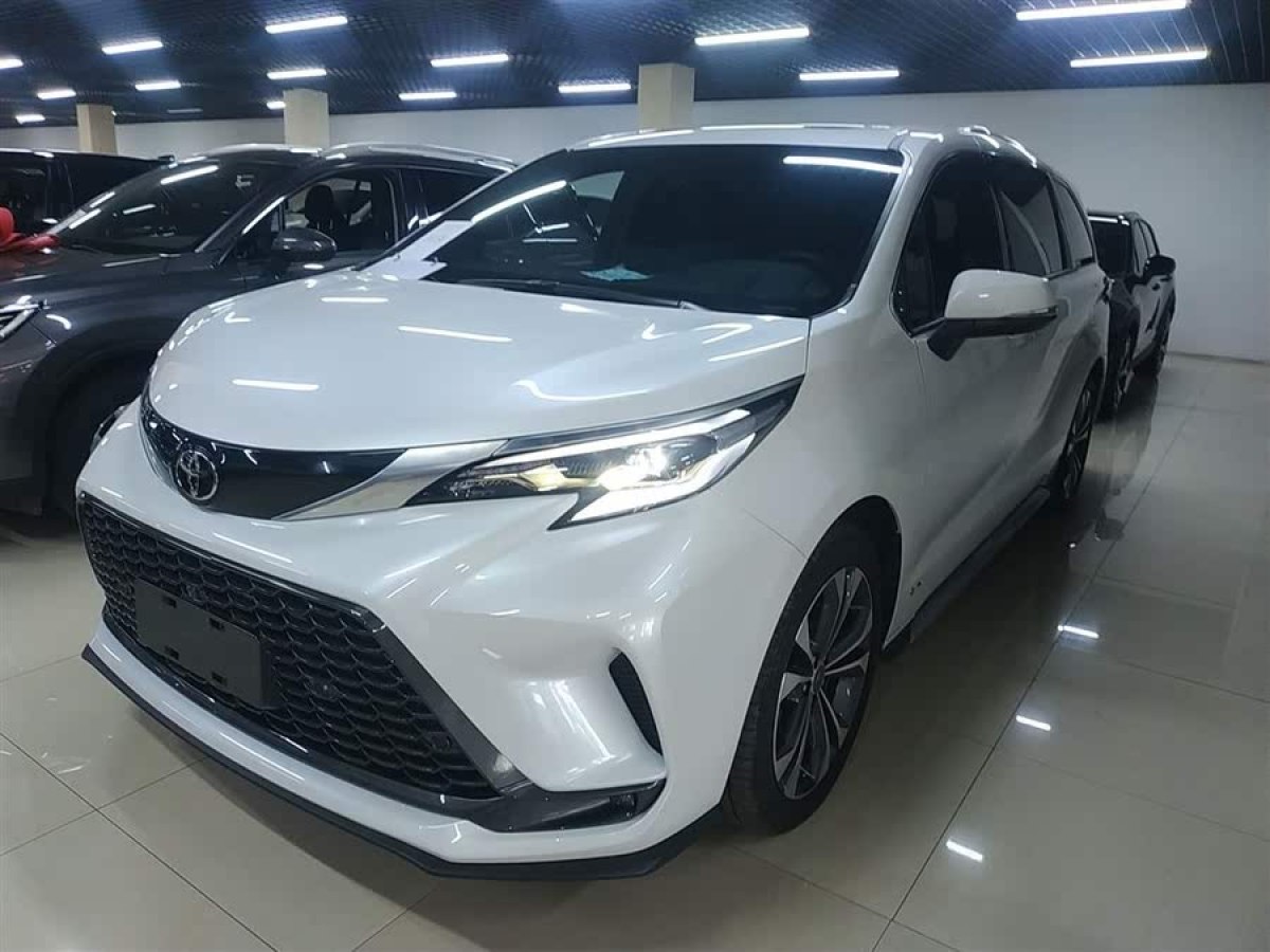 豐田 格瑞維亞  2024款 2.5L混動(dòng) 尊貴PLUS版圖片