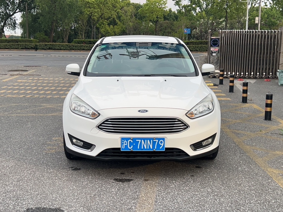 福特 福克斯  2015款 兩廂 EcoBoost 180 自動(dòng)精英型圖片