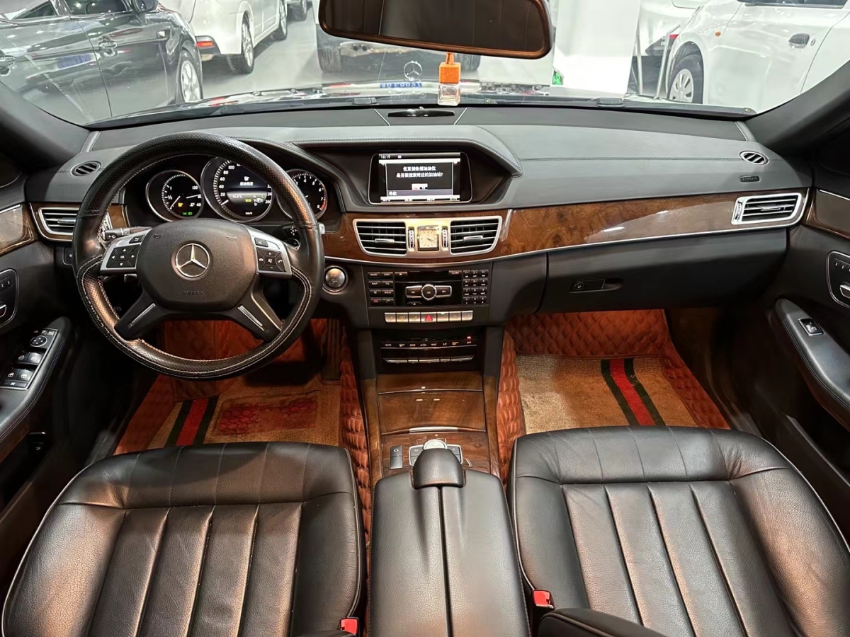 奔驰 奔驰E级  2015款 E 320 L 4MATIC图片