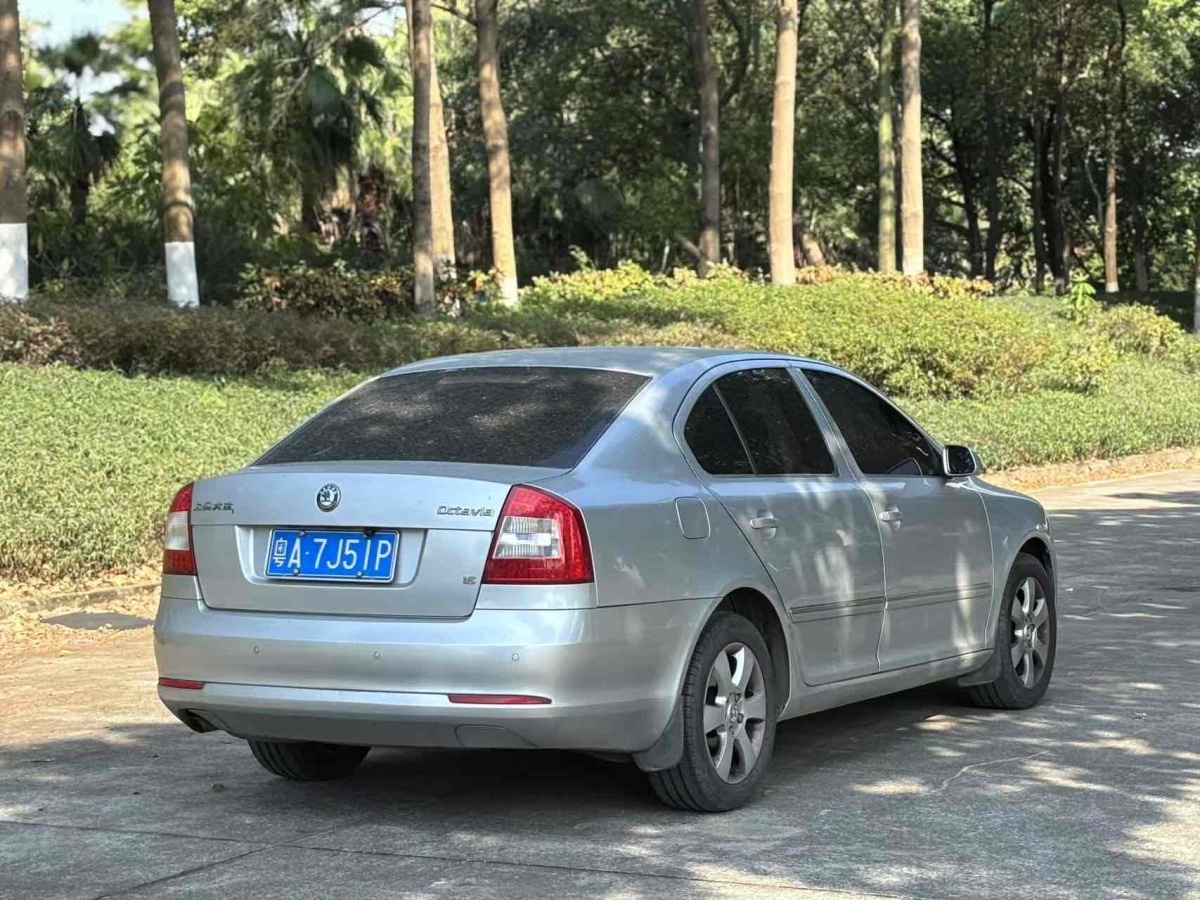 斯柯達(dá) 明銳  2010款 1.6L 自動逸俊版圖片