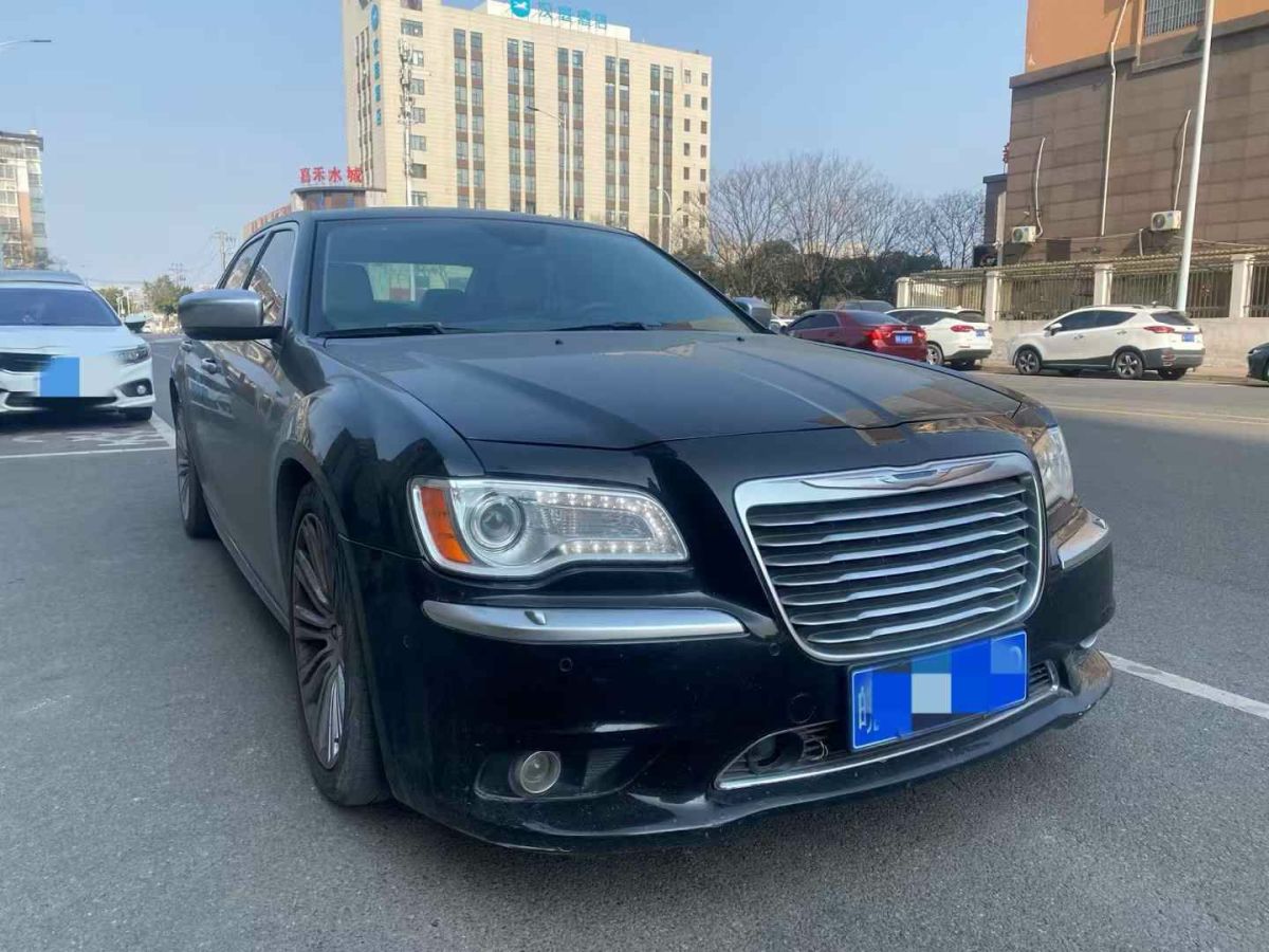 克萊斯勒 300C 圖片