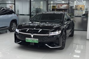 嵐圖追光 嵐圖 PHEV 四驅(qū)超長續(xù)航旗艦版