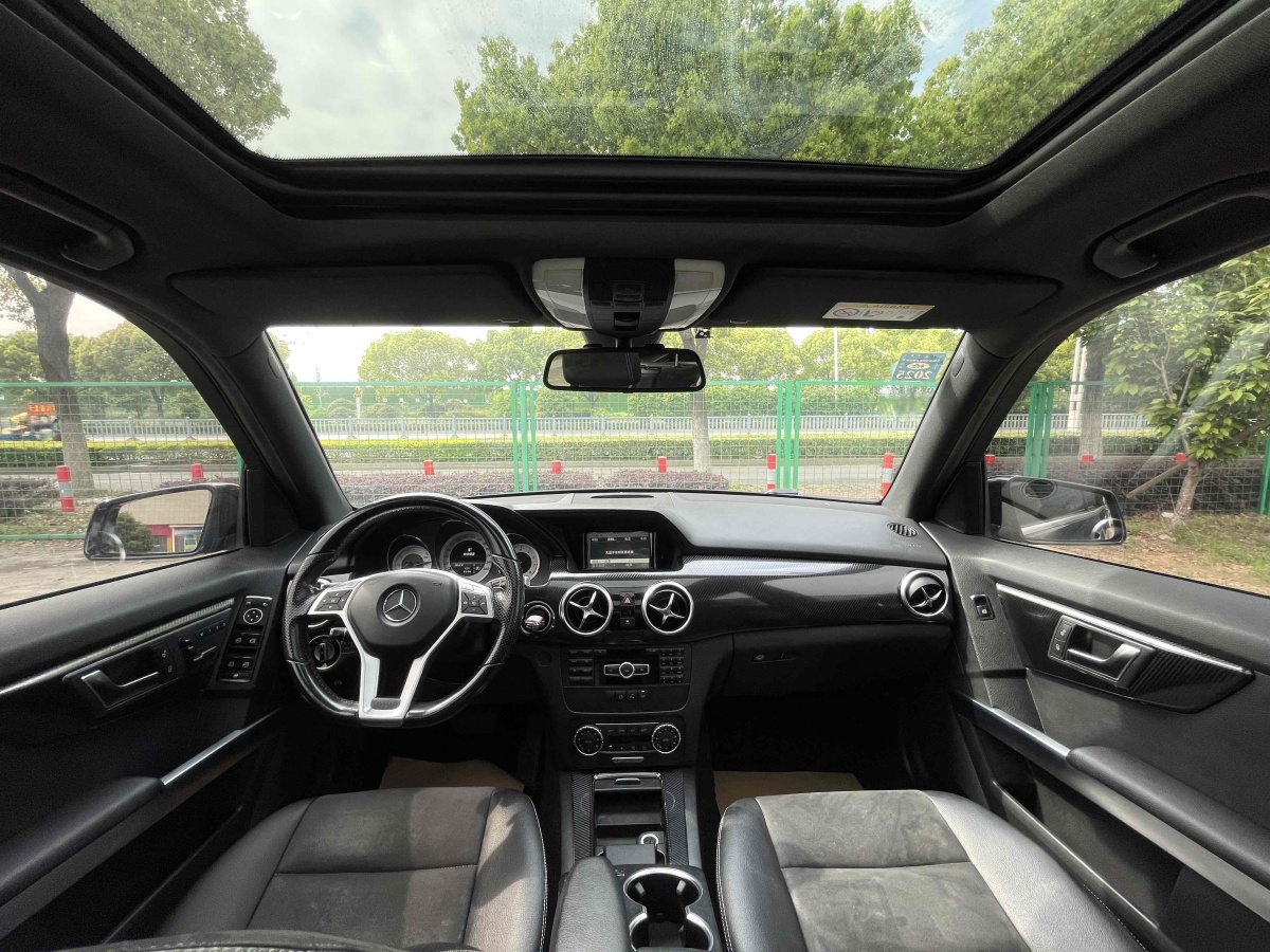 2015年3月奔驰 奔驰GLK级  2015款 GLK 260 4MATIC 动感型 极致版