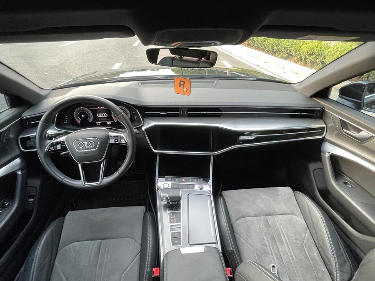奧迪 奧迪A6L  2020款 40 TFSI 豪華動感型圖片