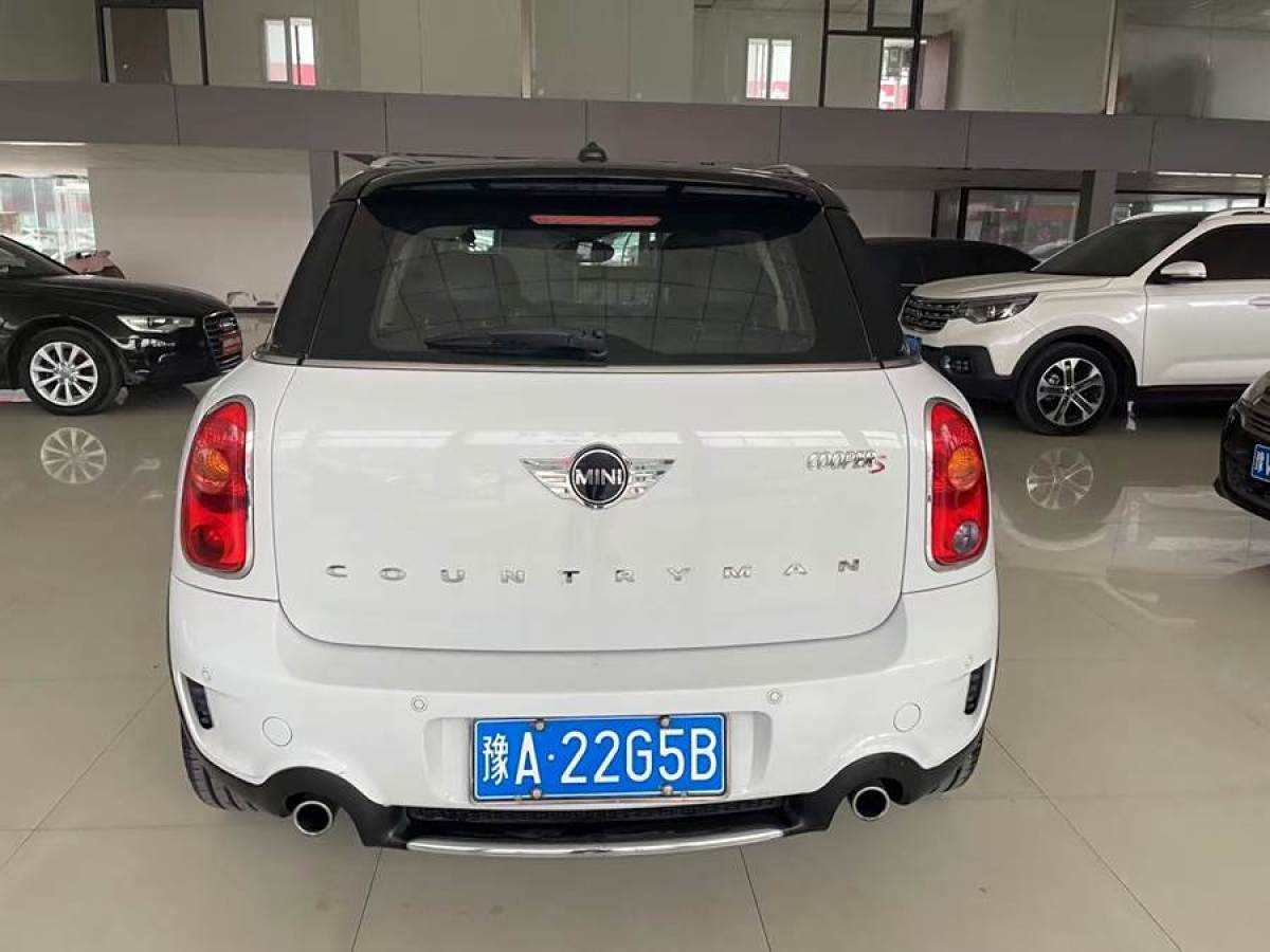 2014年11月MINI COUNTRYMAN  2013款 1.6T COOPER S ALL4 滑雪版