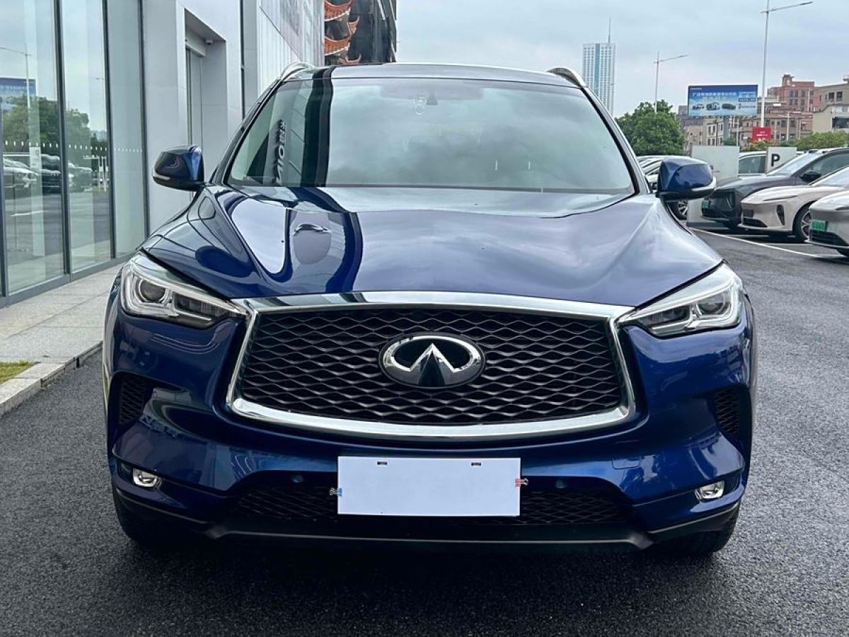 英菲尼迪 QX50  2018款 2.0T 兩驅(qū)時尚版圖片