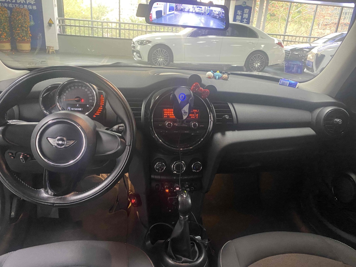 MINI MINI  2015款 1.2T ONE 五門版圖片