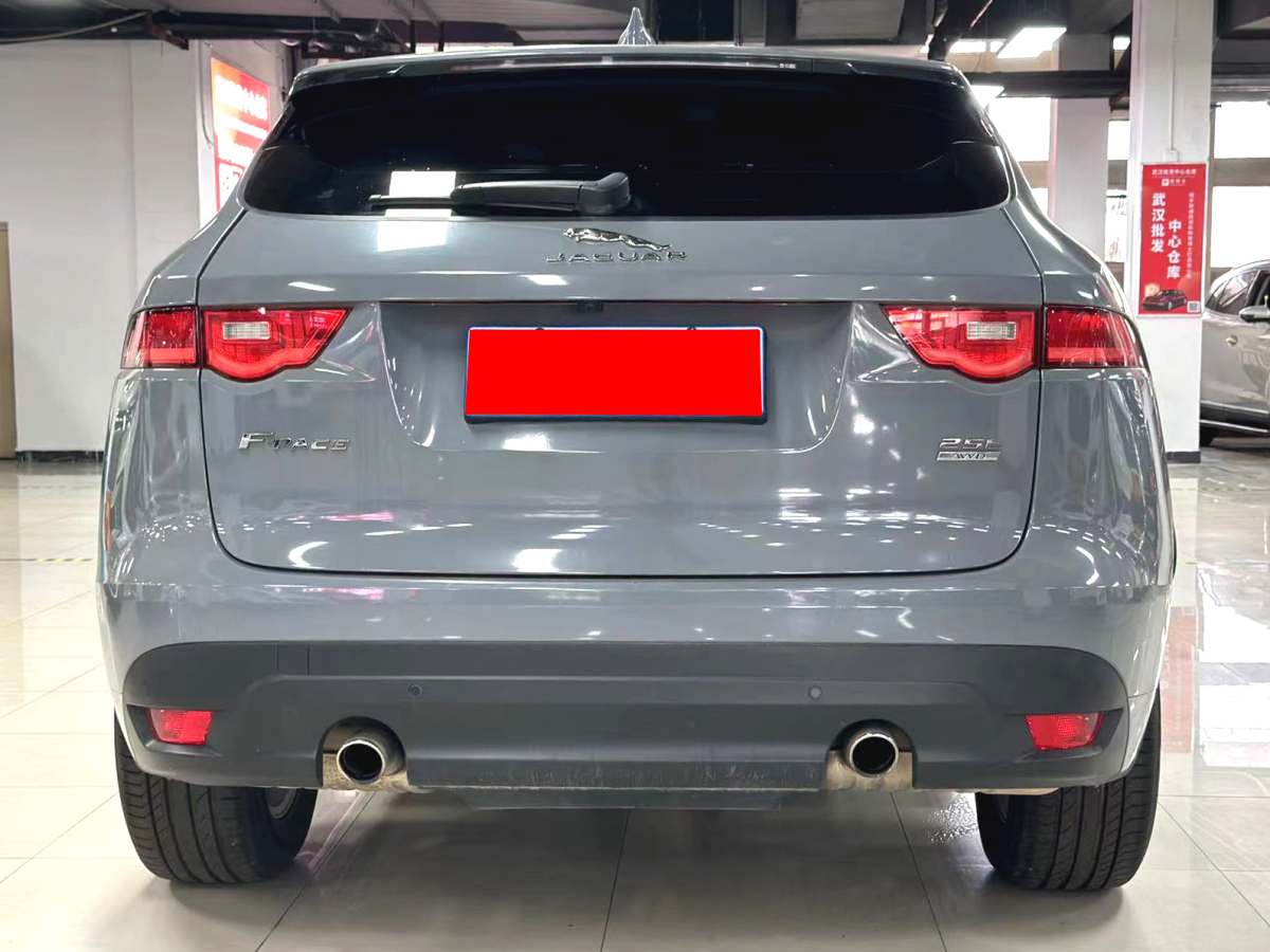 2019年1月捷豹 F-PACE  2018款 2.0T 兩驅(qū)都市尊享版