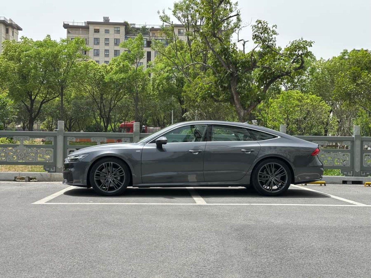 奧迪 奧迪A7  2023款 45 TFSI 臻選型圖片