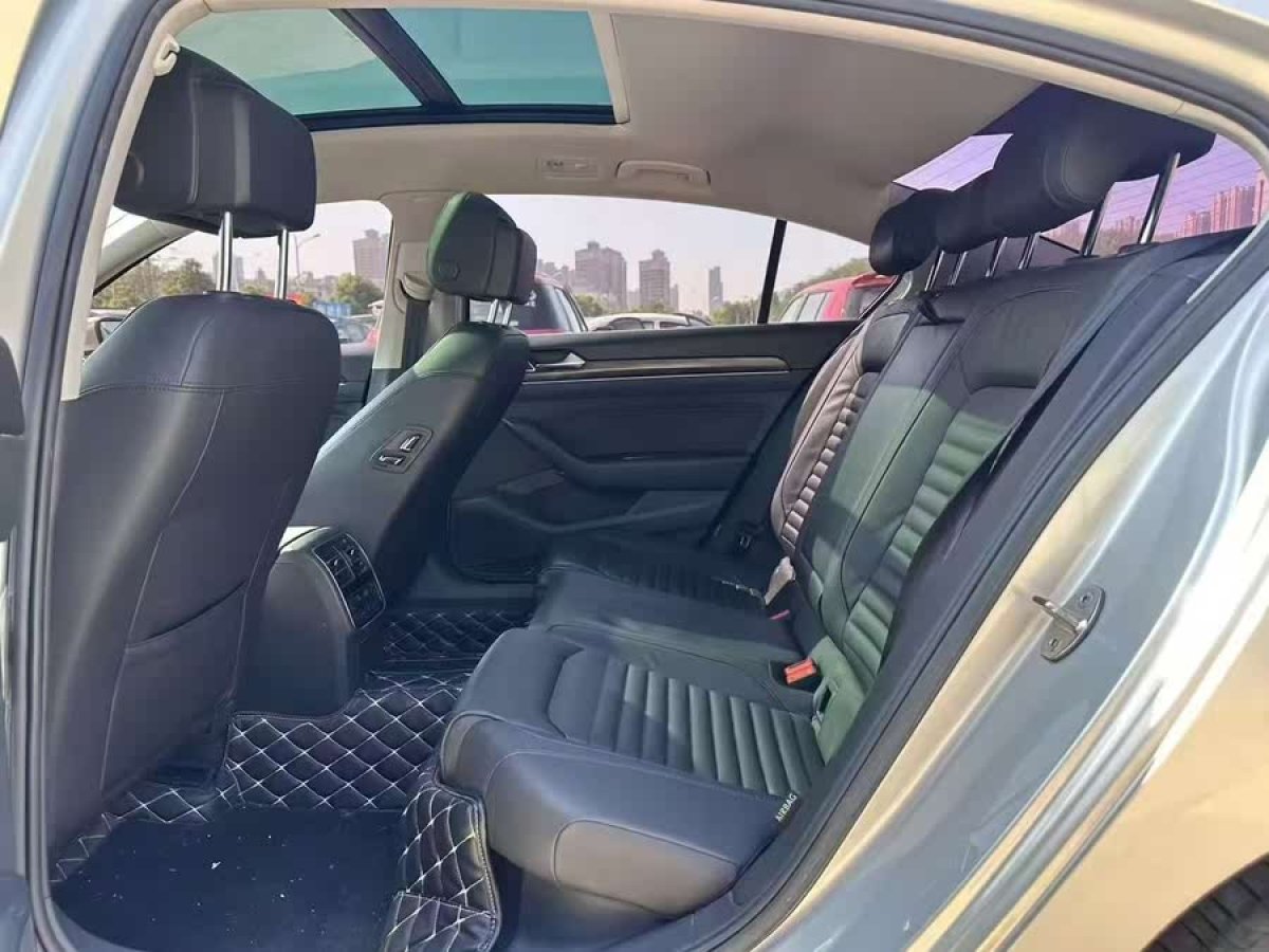 大眾 邁騰  2019款  330TSI DSG 領(lǐng)先型 國VI圖片