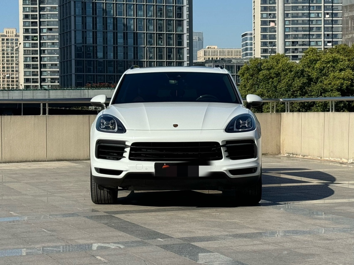 保時(shí)捷 Cayenne  2022款 Cayenne 3.0T 鉑金版圖片