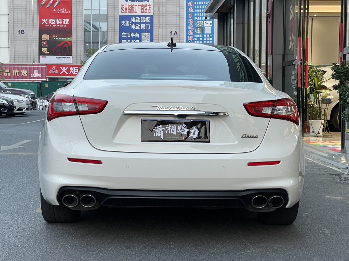 瑪莎拉蒂 Ghibli  2019款  3.0T 350Hp 標(biāo)準(zhǔn)版圖片