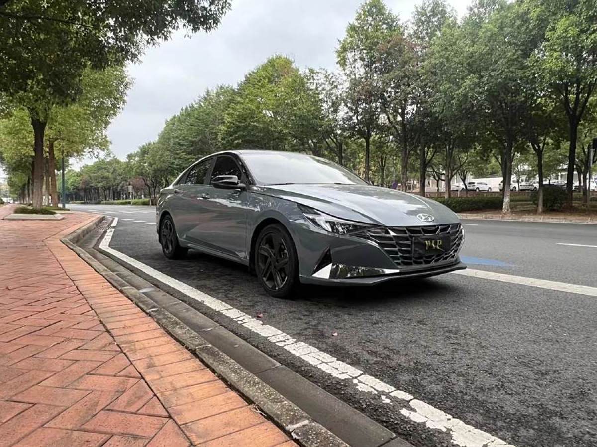 現(xiàn)代 伊蘭特  2021款 1.5L LUX尊貴版圖片