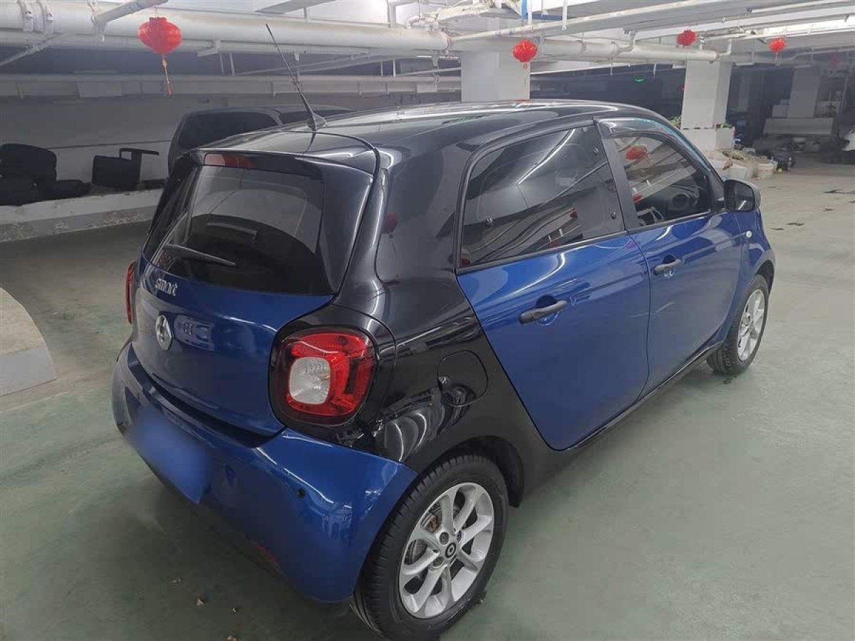 smart forfour  2018款 1.0L 52千瓦靈動版圖片