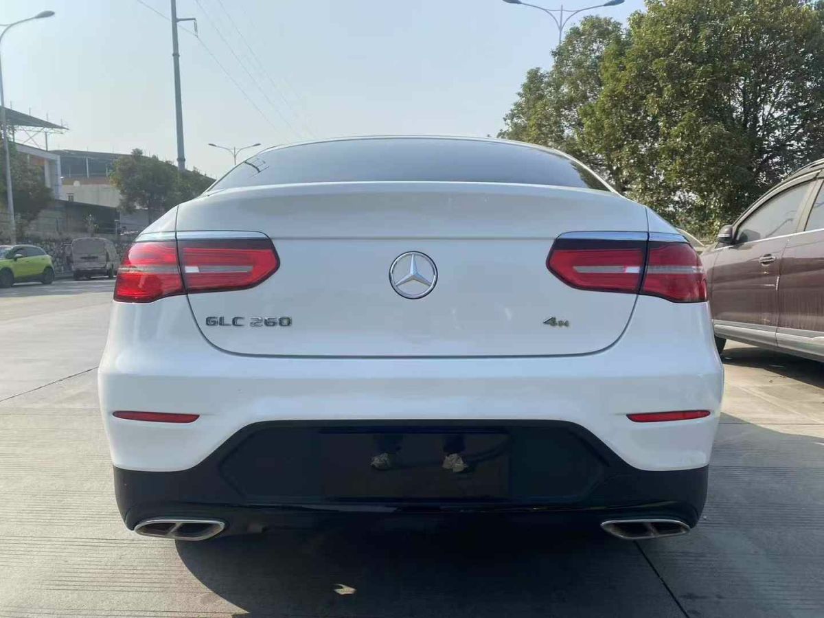 奔馳 奔馳C級  2019款 C 300 轎跑車圖片