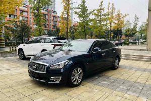 Q70 英菲尼迪 Q70L 2.0T 奢华版