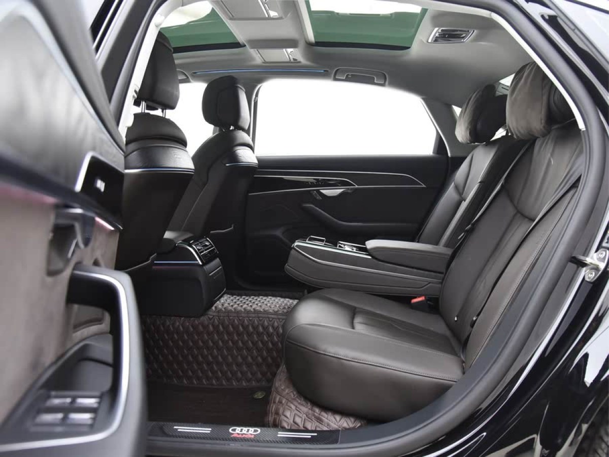 奧迪 奧迪A8  2023款 A8L 45 TFSI quattro 豪華型圖片
