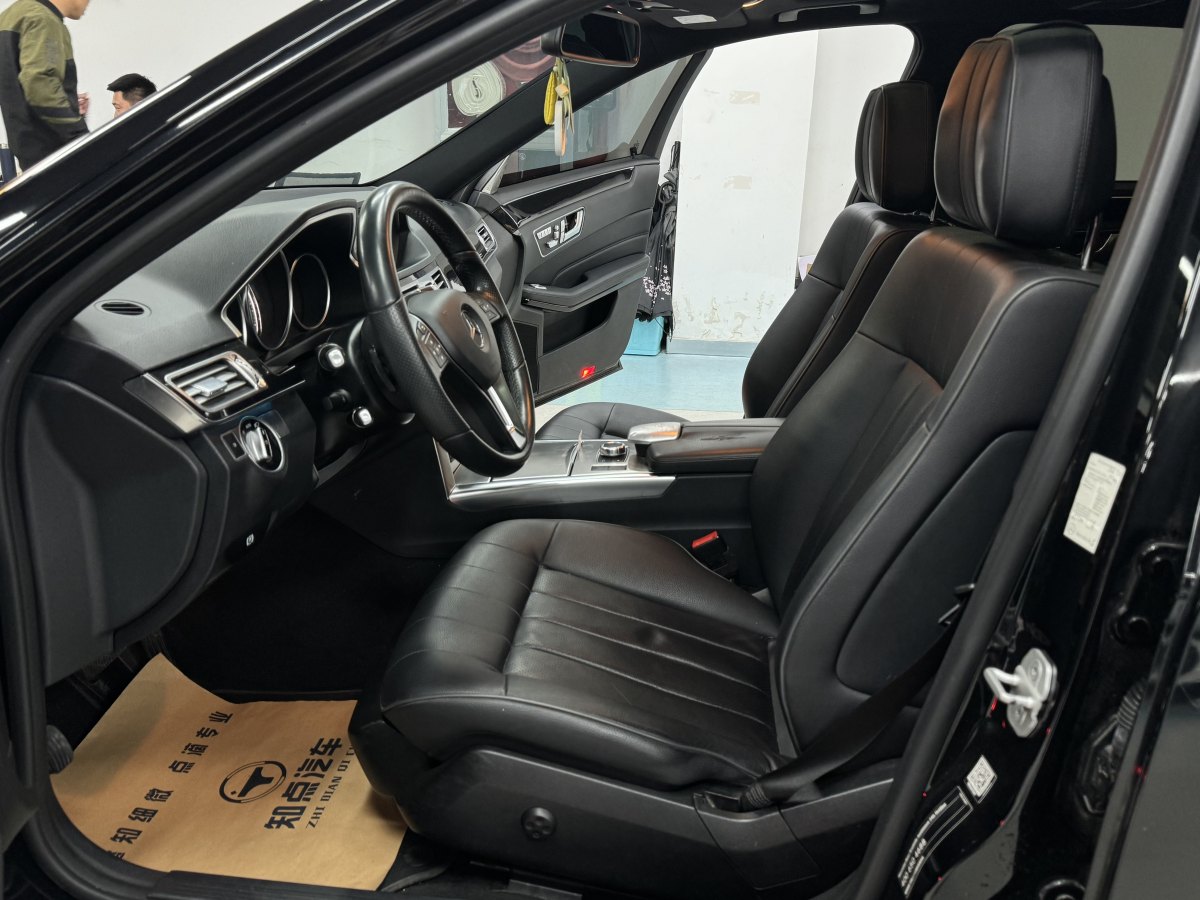 奔驰 奔驰E级  2015款 改款 E 260 L 运动型图片