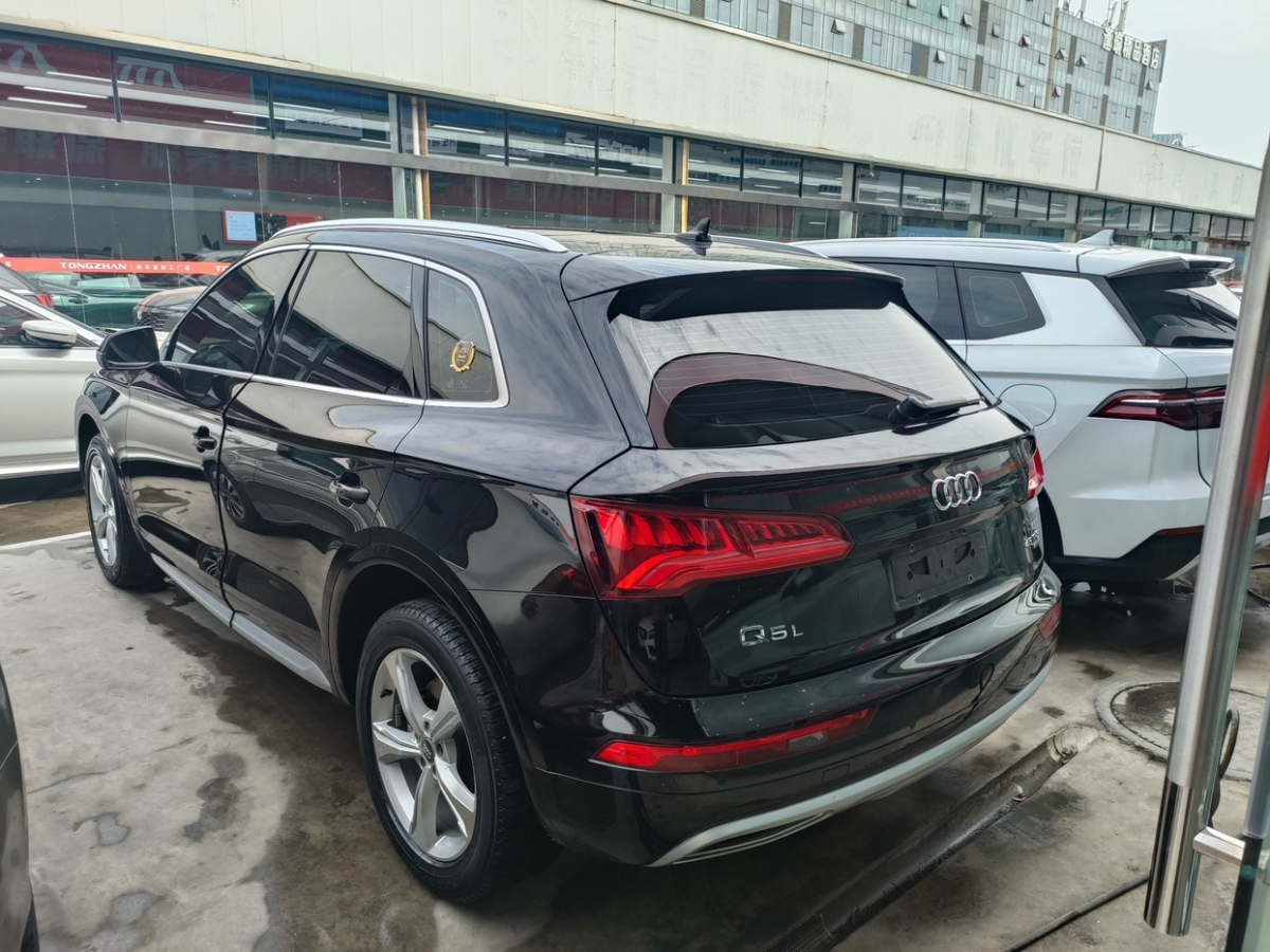 奧迪 奧迪Q5L  2018款 40 TFSI 榮享進(jìn)取型圖片