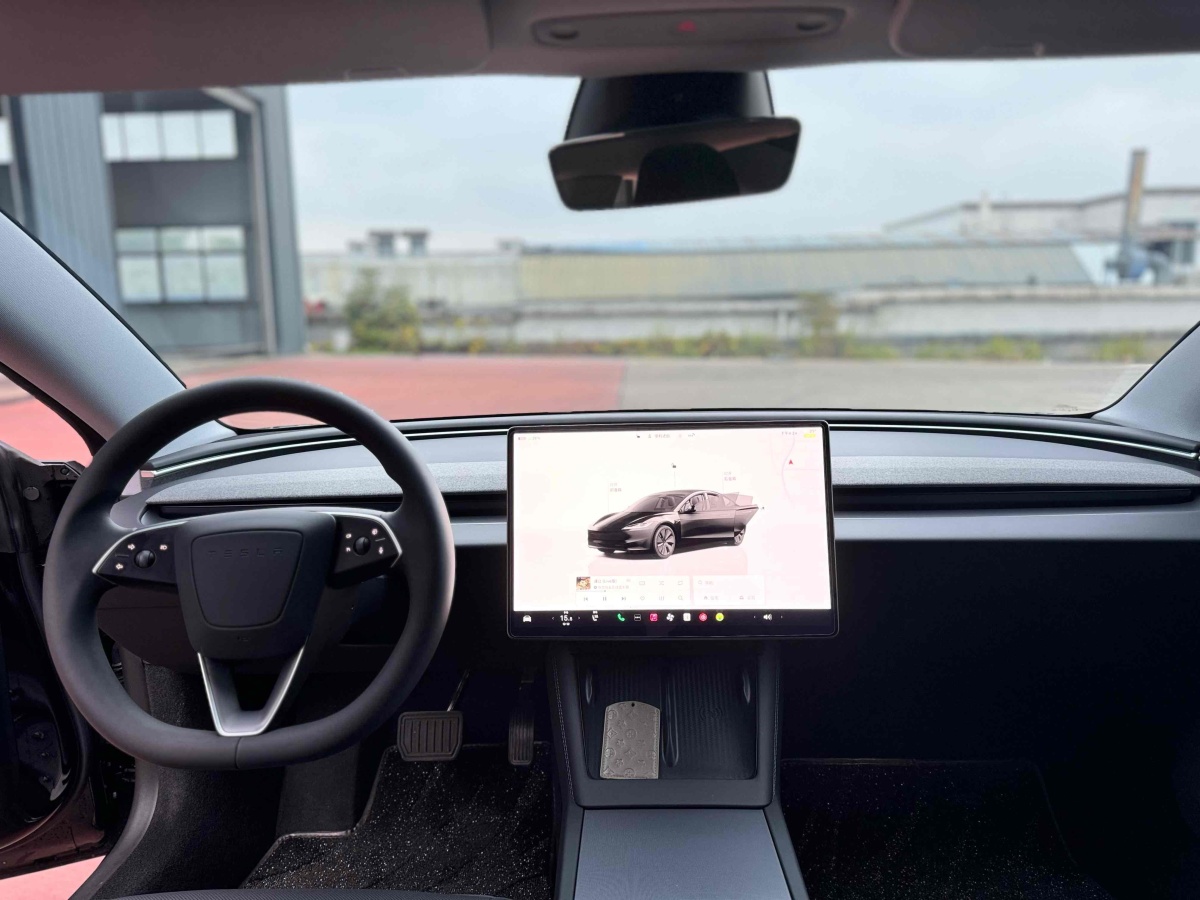 特斯拉 Model 3  2023款 煥新版 后輪驅(qū)動圖片