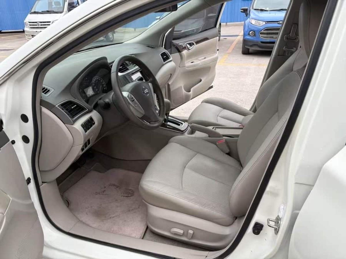 日產(chǎn) 軒逸  2012款 1.6XL CVT豪華版圖片